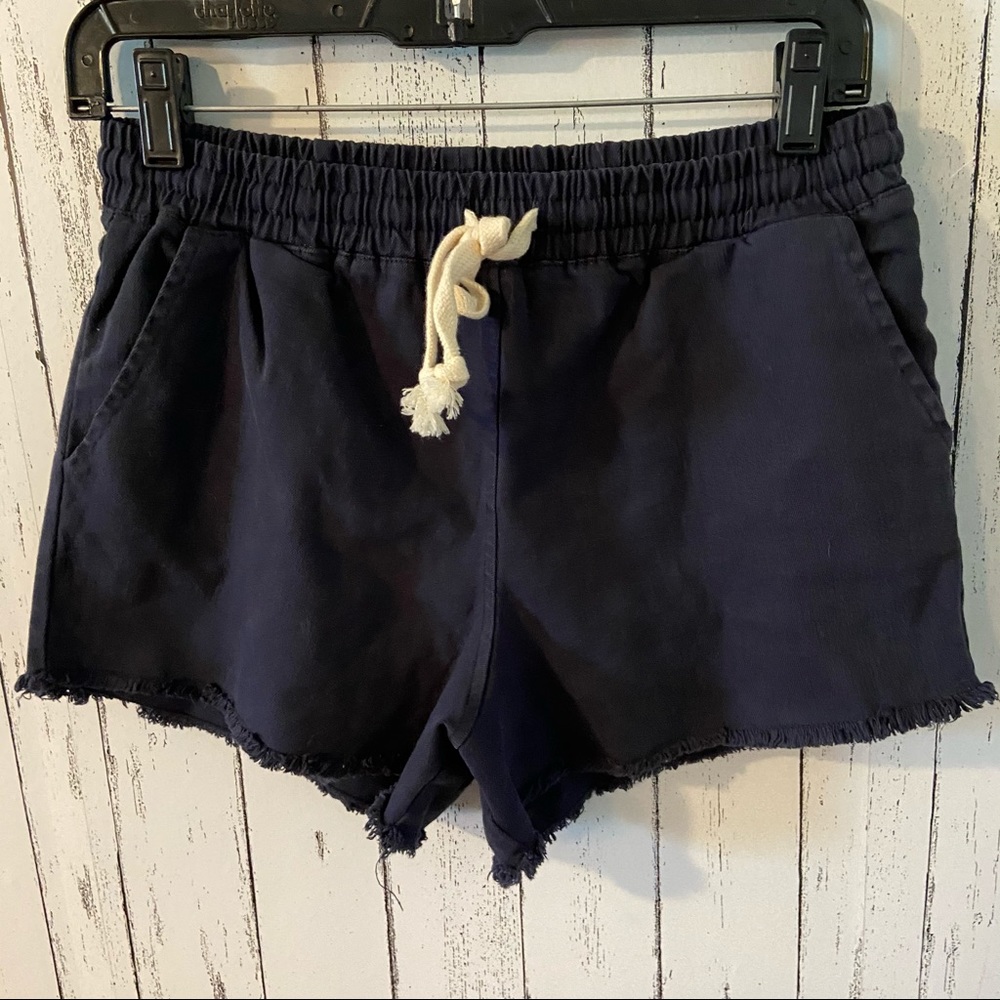 Vici pull on shorts